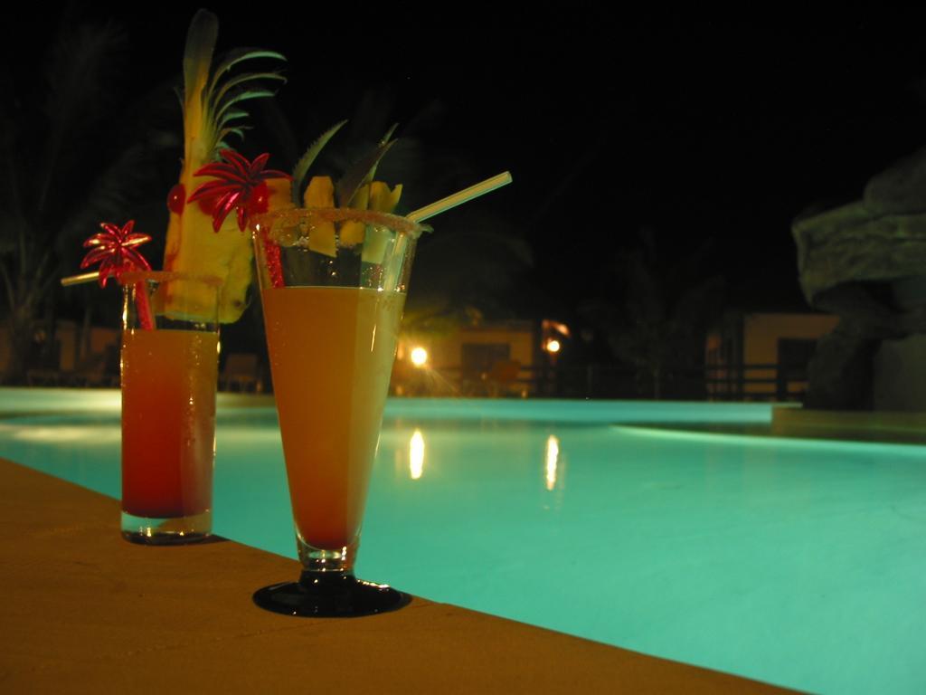Le Domaine Des Pierres Hotel Saint Pierre Exterior foto