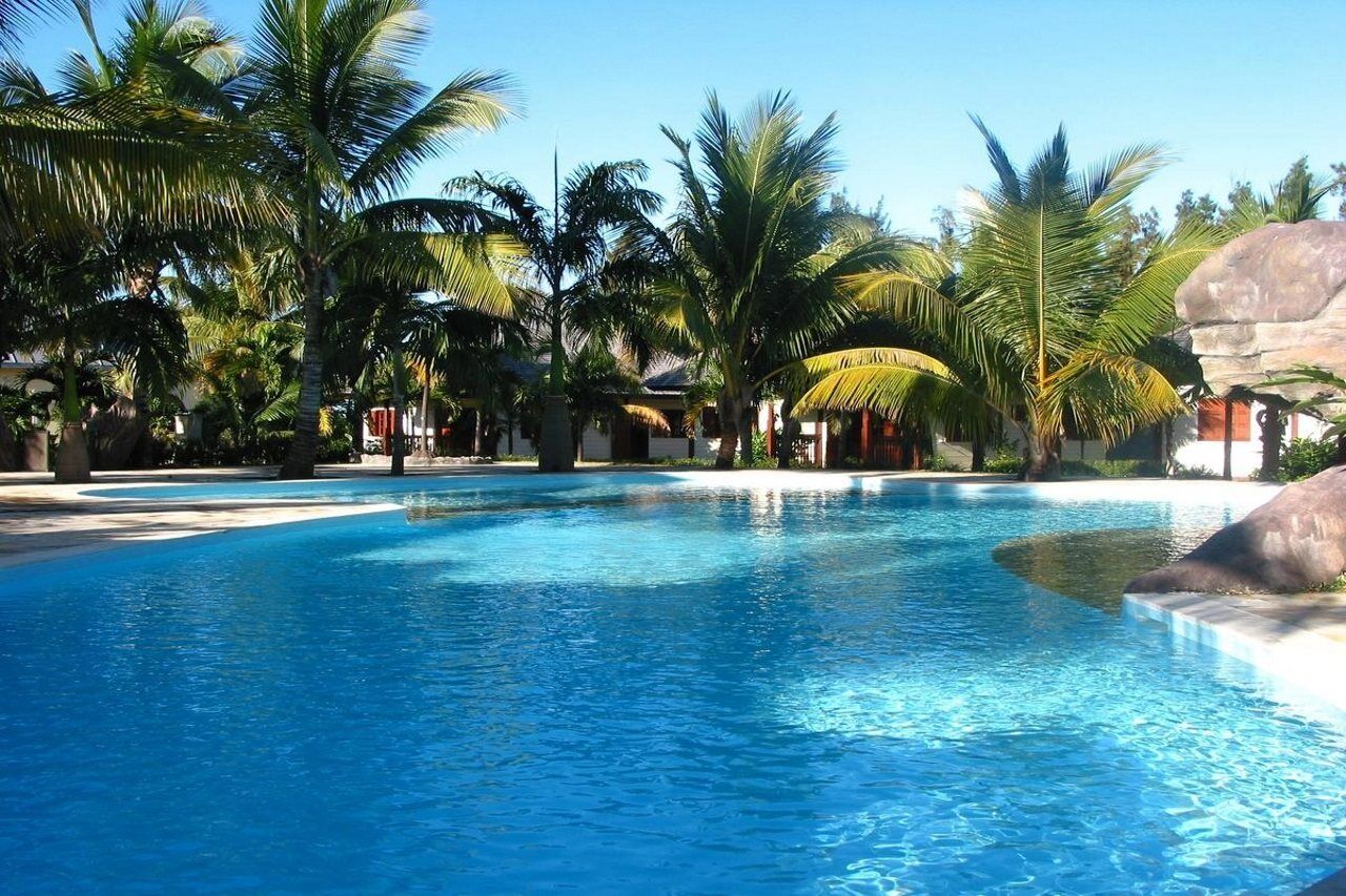 Le Domaine Des Pierres Hotel Saint Pierre Exterior foto