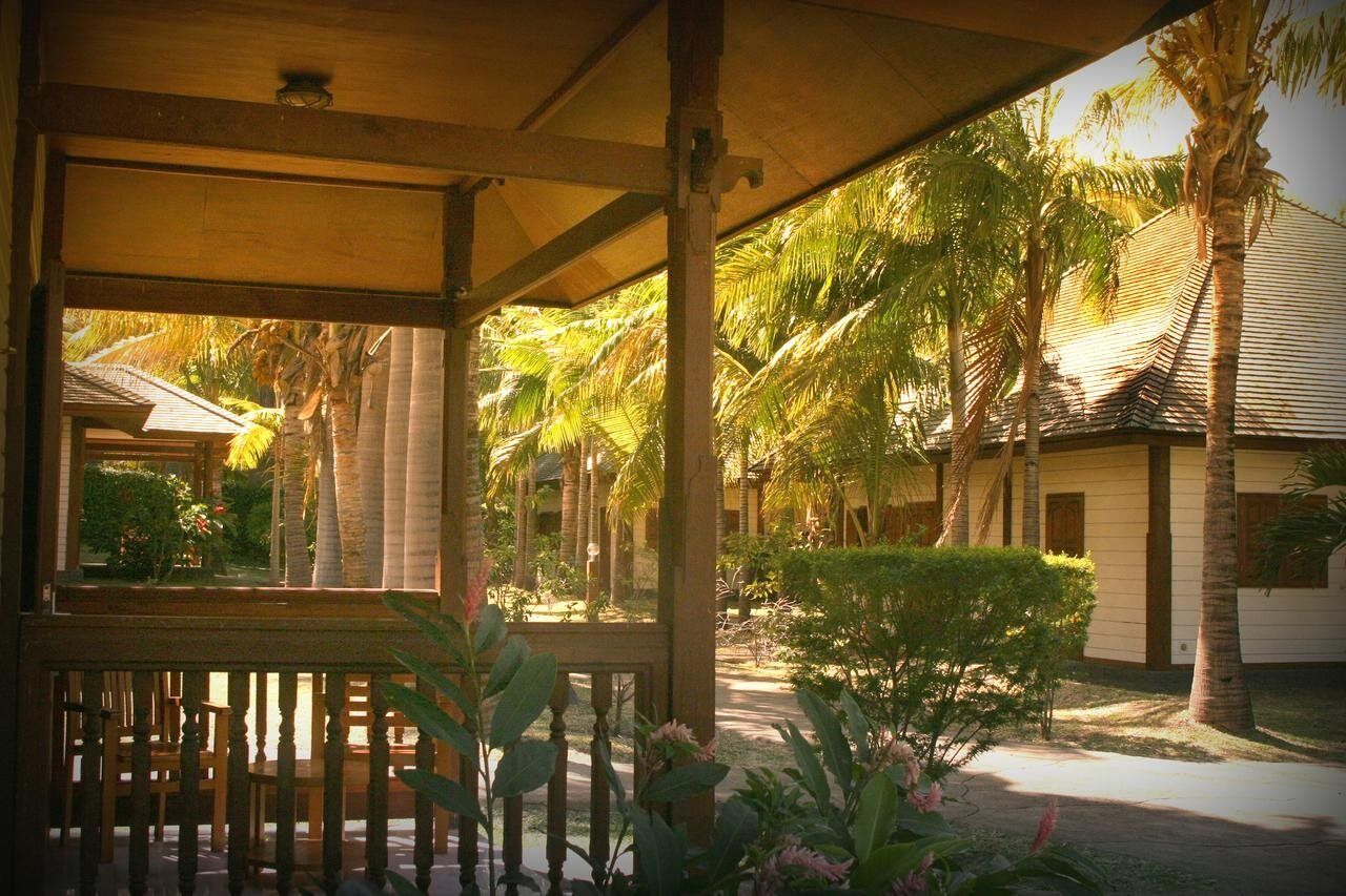 Le Domaine Des Pierres Hotel Saint Pierre Exterior foto
